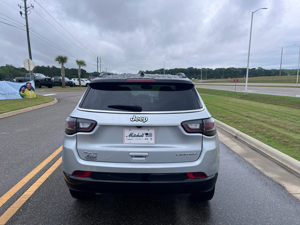 Certified 2025 Jeep Compass Limited w/ Elite Group AWD/4WD image 6