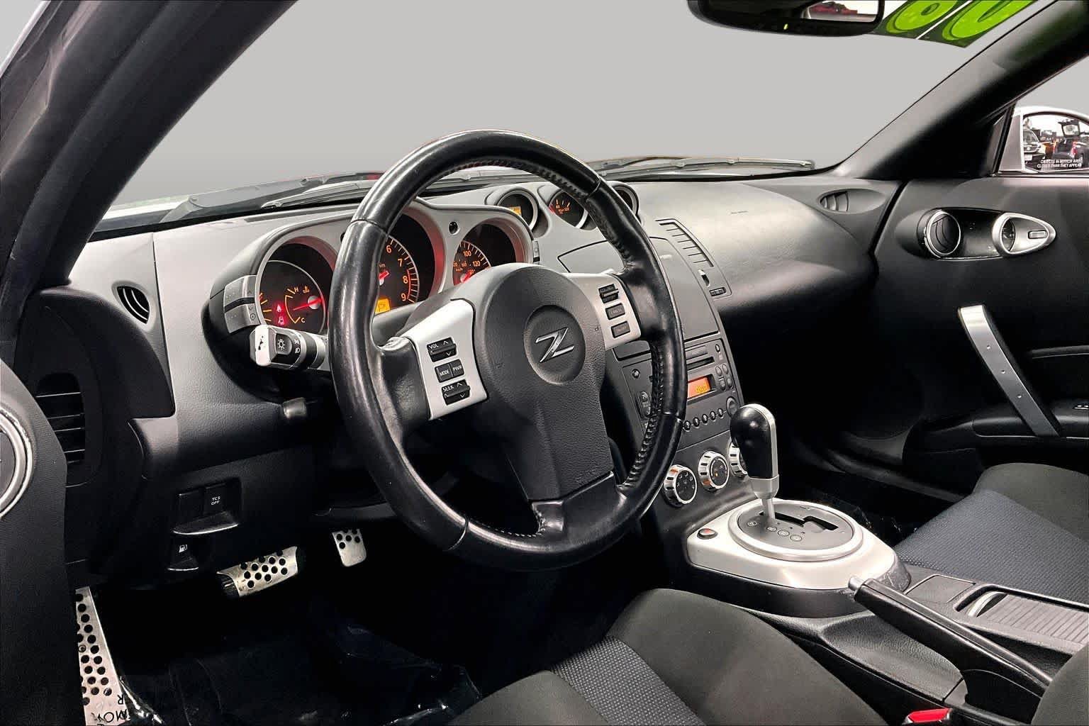 Used 2008 Nissan 350Z Enthusiast w/ Cargo Convenience Pkg RWD image 16