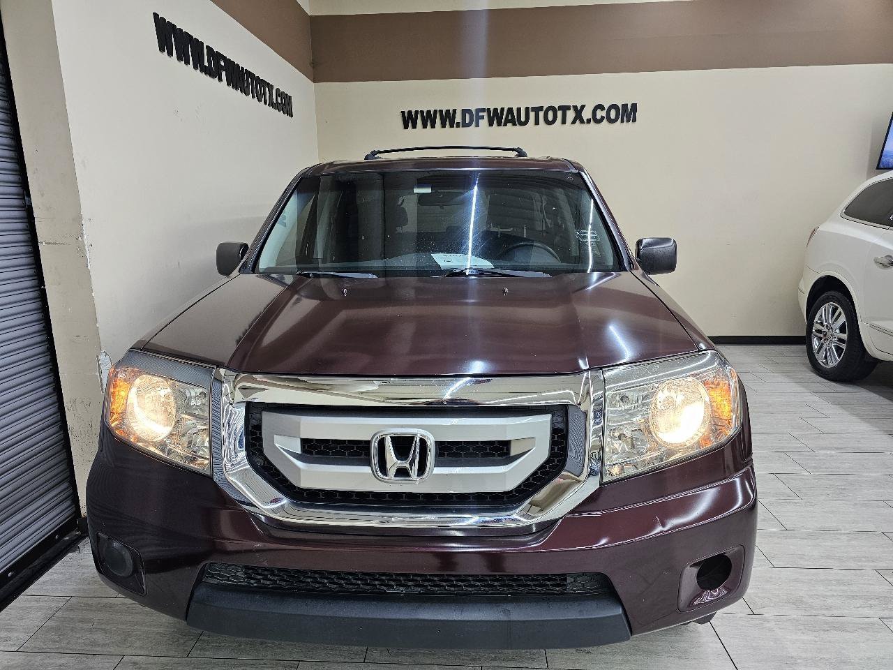 Used 2011 Honda Pilot LX image 3