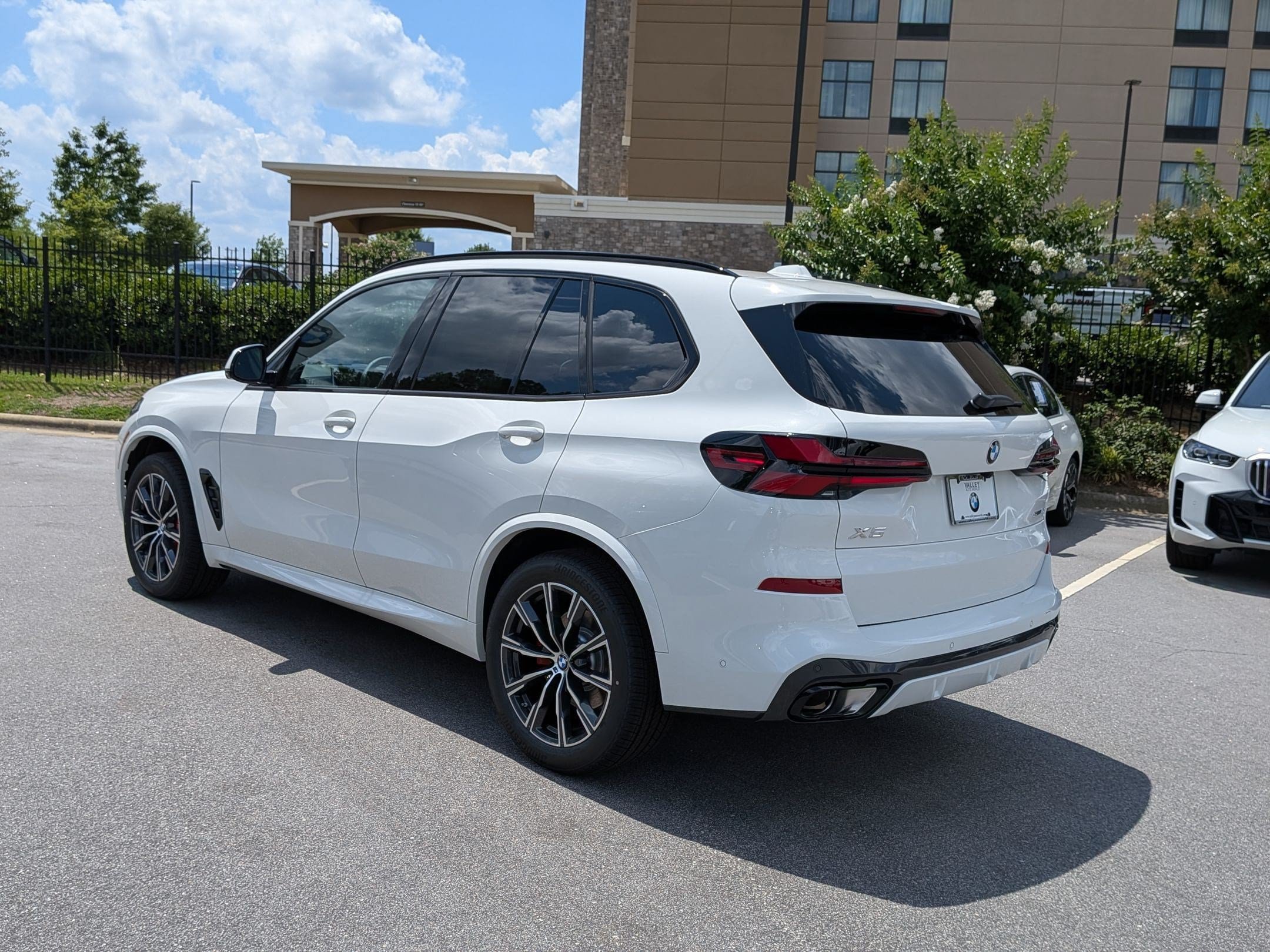 New 2026 BMW X5 sDrive40i w/ M Sport Package RWD image 5
