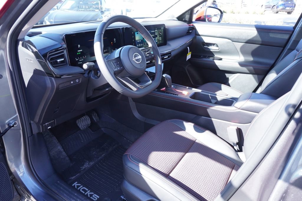Certified 2025 Nissan Kicks SR FWD image 16