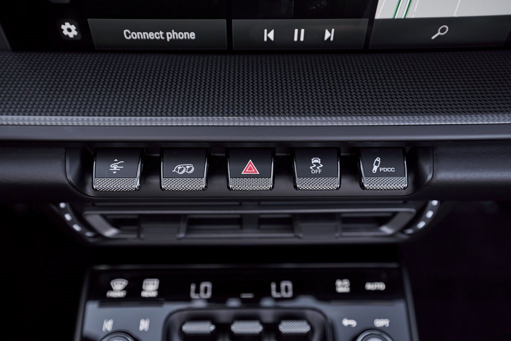 Used 2024 Porsche 911 Carrera GTS w/ Premium Package image 60