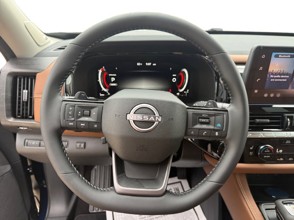 New 2026 Nissan Pathfinder Platinum AWD/4WD image 13