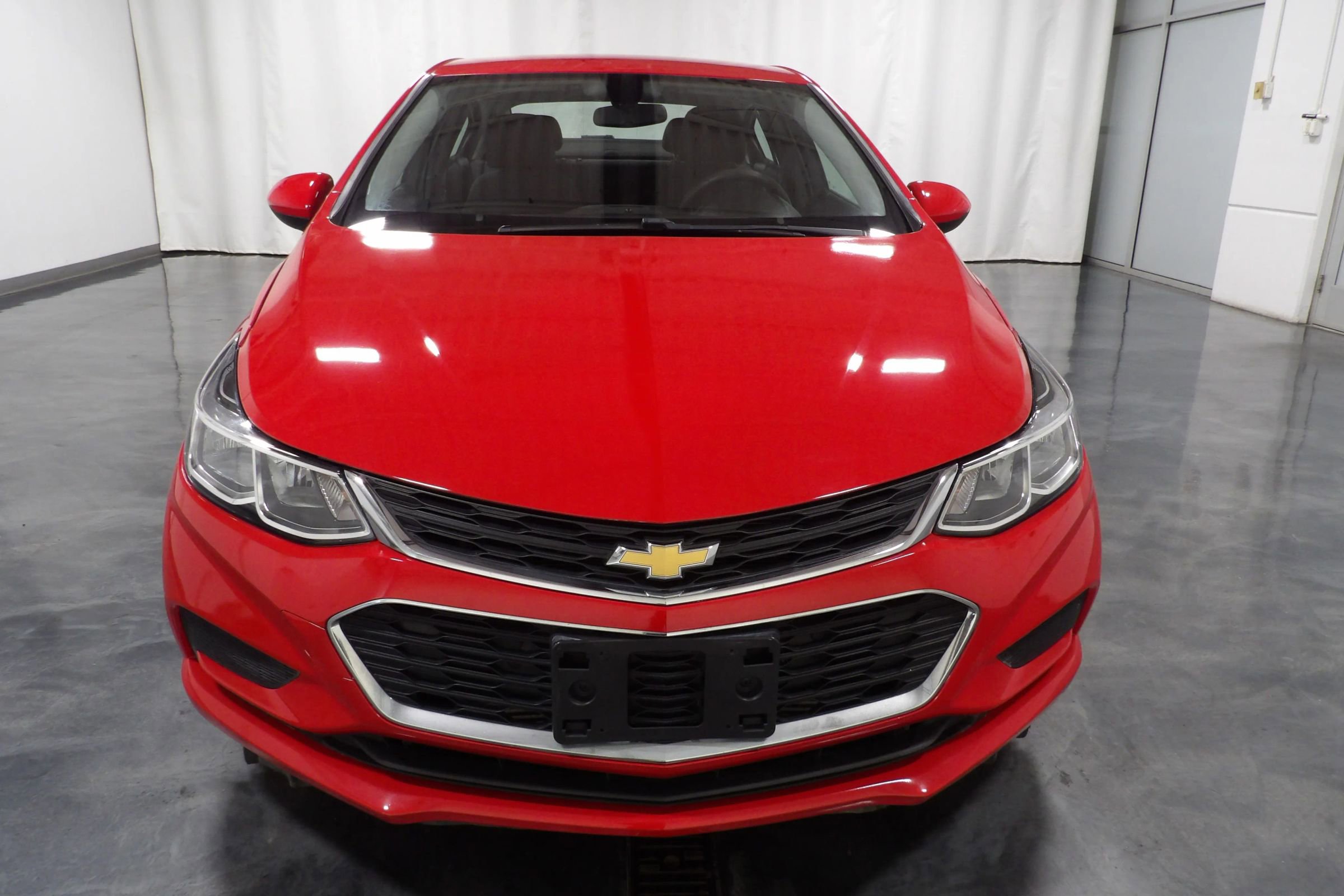 Used 2019 Chevrolet Cruze LS FWD image 3