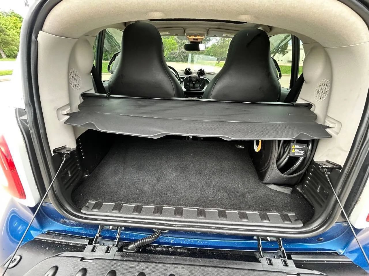 Used 2017 smart fortwo electric drive RWD image 11