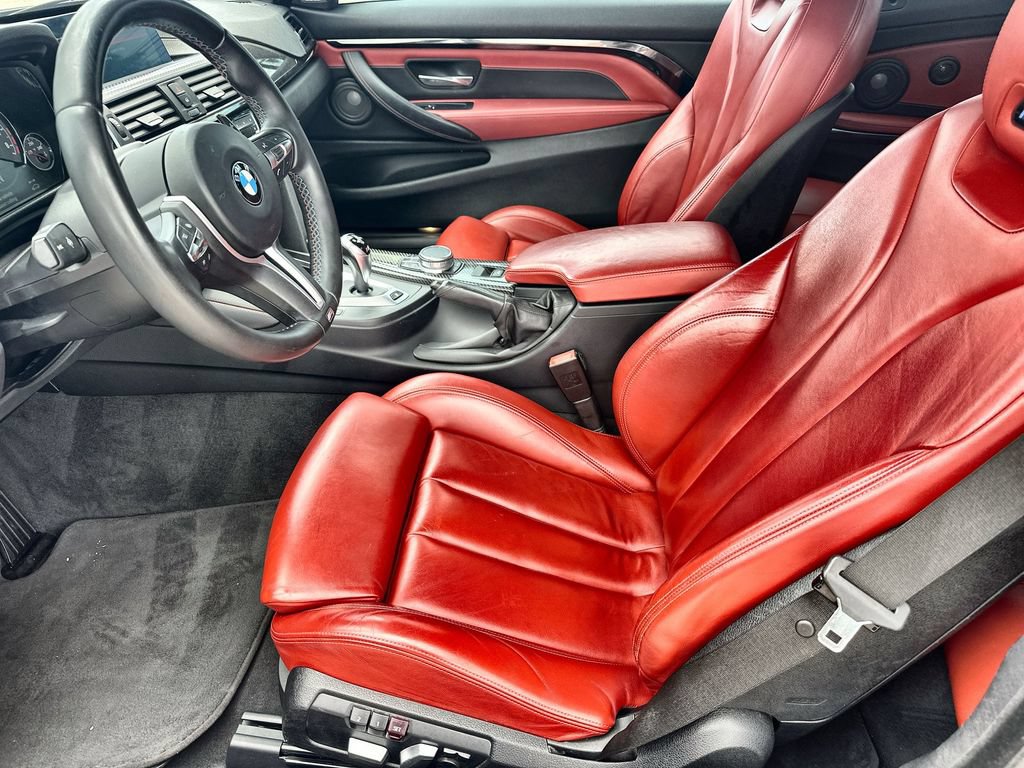 Used 2018 BMW M4 Convertible RWD image 24