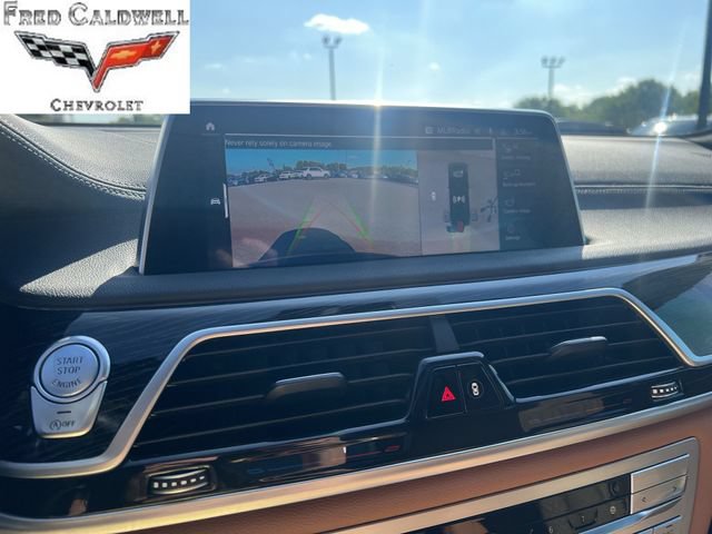 Used 2021 BMW 740i xDrive w/ Luxury Rear Seating Package AWD/4WD image 20