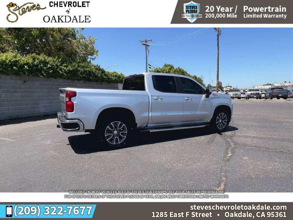 Used 2022 Chevrolet Silverado 1500 LT AWD/4WD image 12