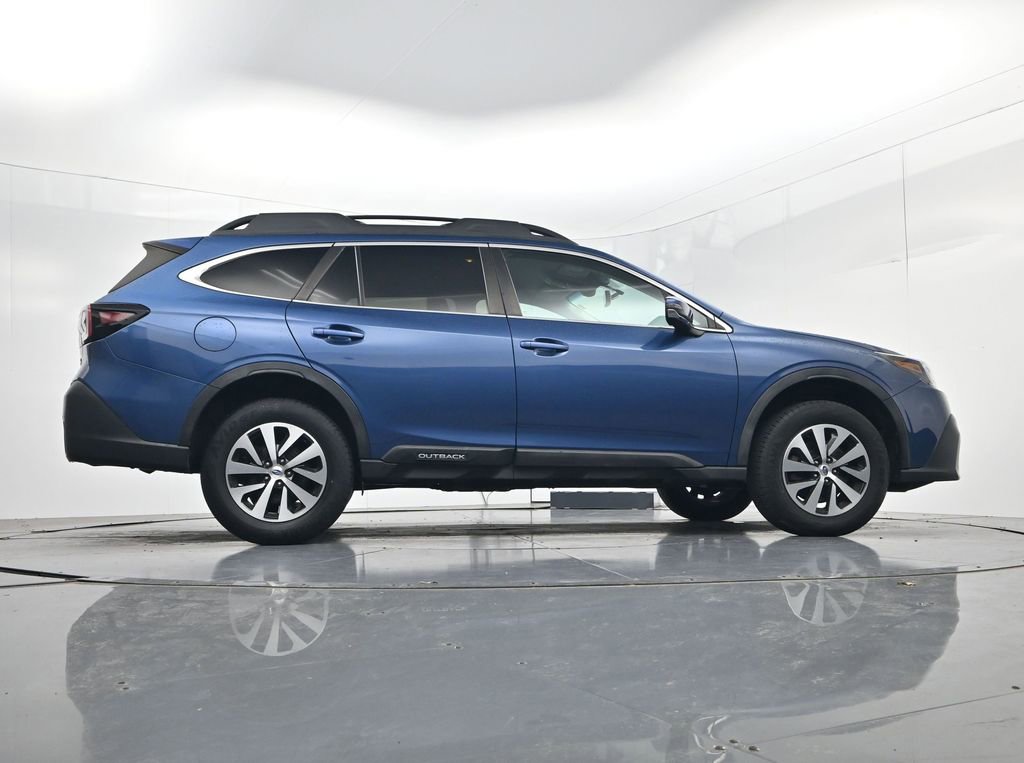 Used 2020 Subaru Outback Premium image 41