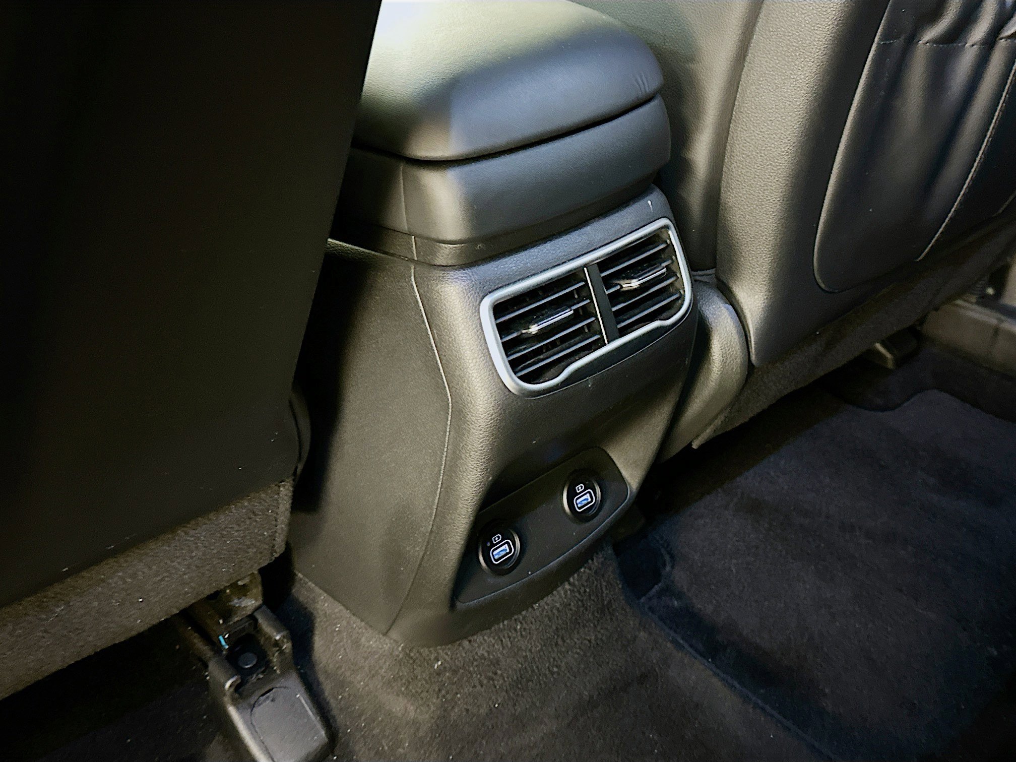 Used 2022 Hyundai Santa Fe SEL w/ Convenience + Premium Package image 29