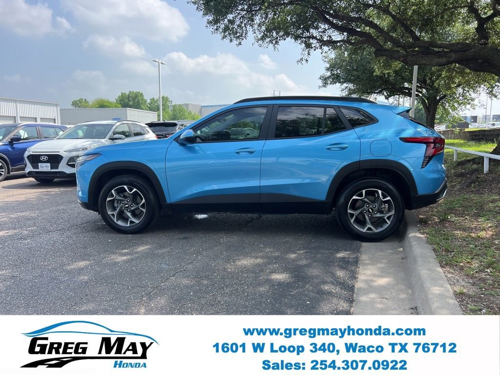 Used 2026 Chevrolet Trax LT w/ Driver Confidence Package FWD image 4