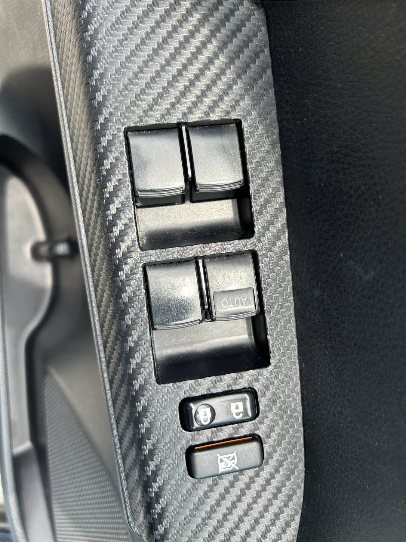Used 2013 Toyota RAV4 XLE AWD/4WD image 19