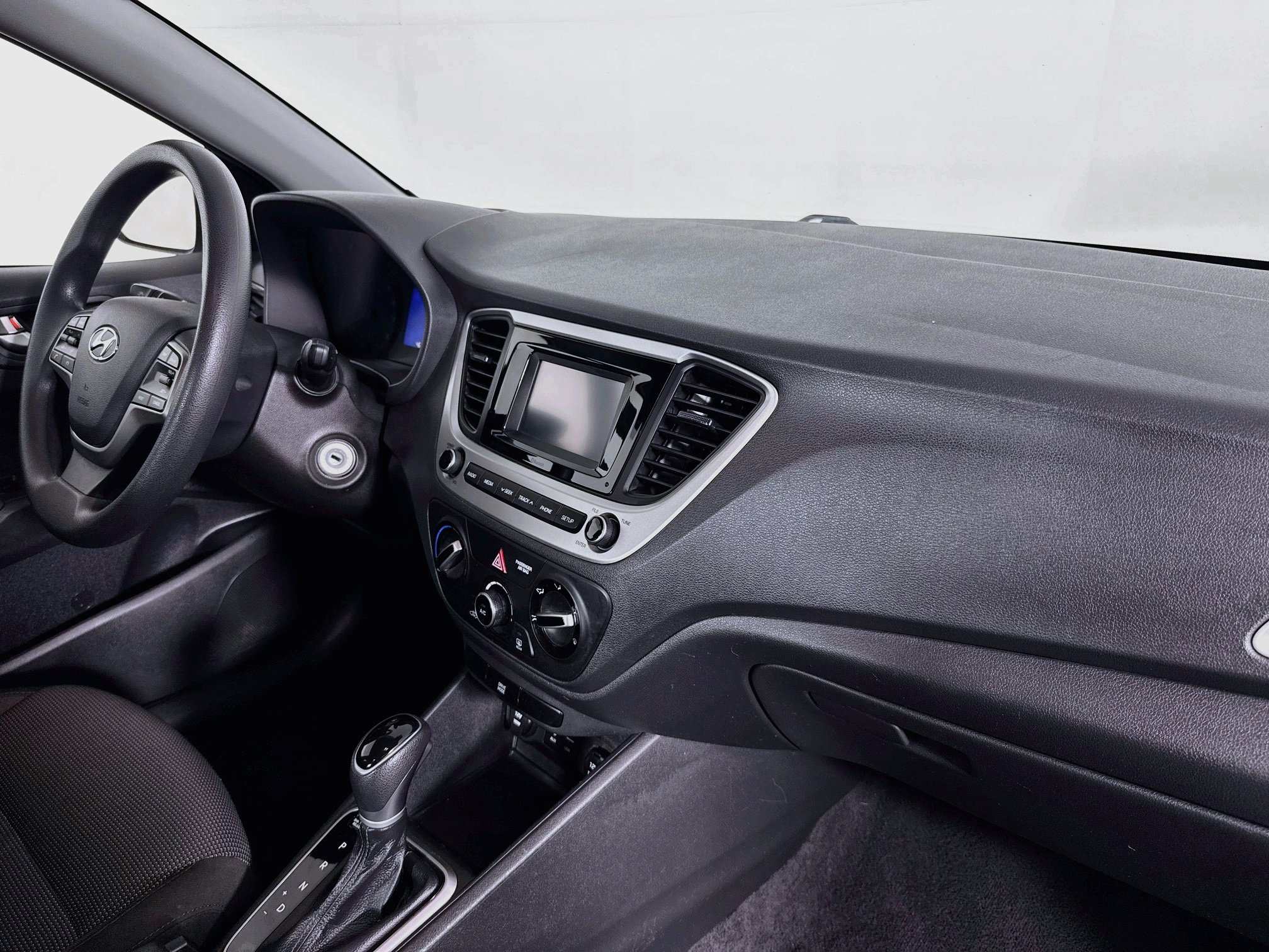 Used 2021 Hyundai Accent SE FWD image 50