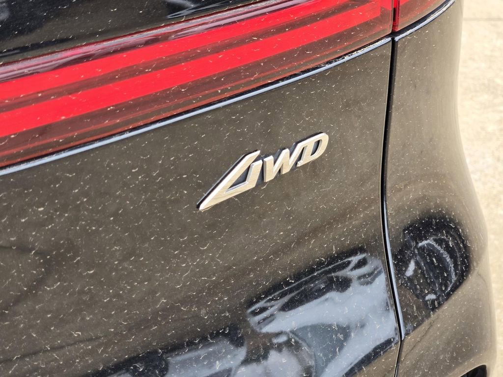 Used 2023 Genesis GV70 2.5T w/ Sport Prestige Package image 6