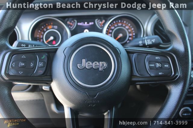 Used 2023 Jeep Wrangler Sport image 17