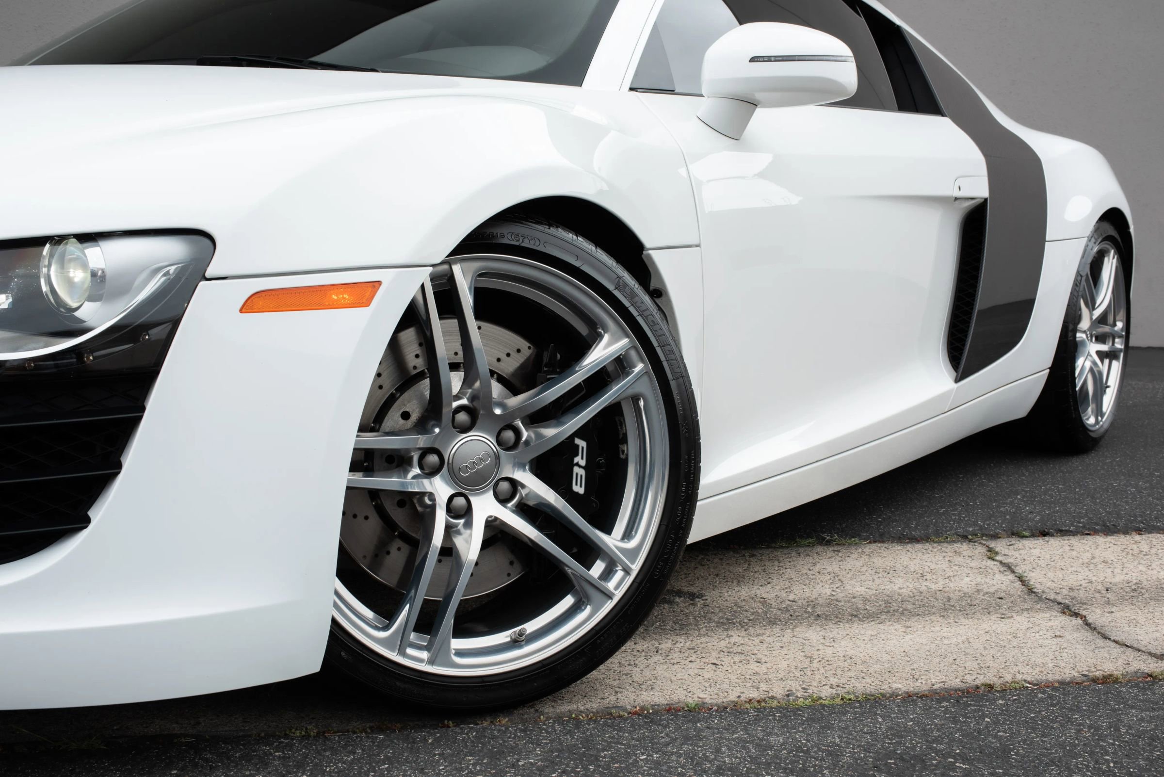 Used 2012 Audi R8 V8 AWD/4WD image 30
