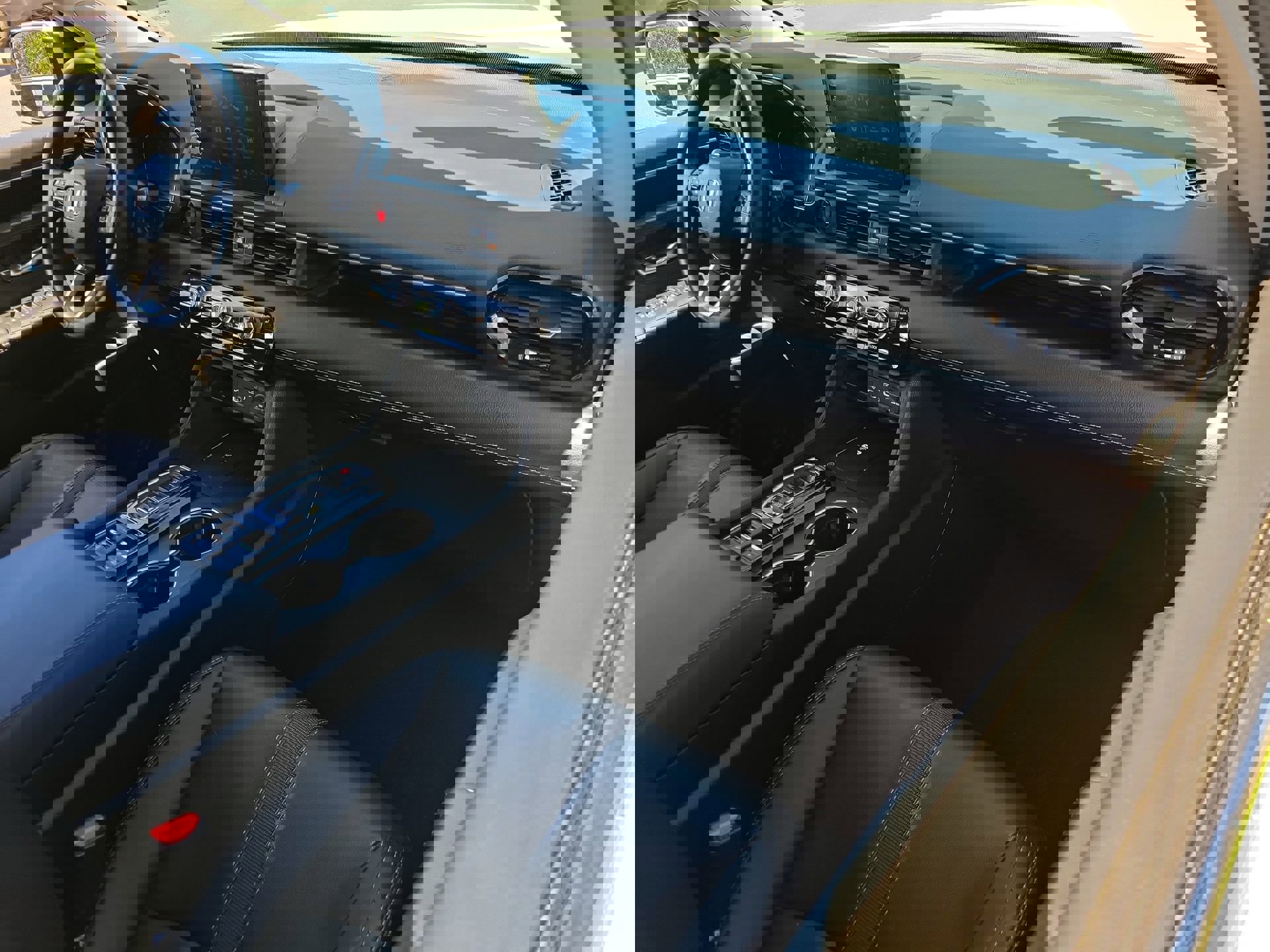 Used 2025 Honda Pilot Touring image 12