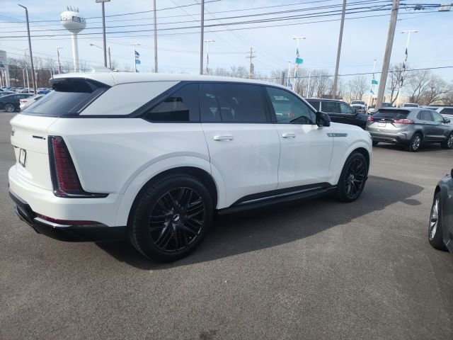 Used 2025 Cadillac Escalade IQ Sport 2 w/ LPO, ONYX Package image 4