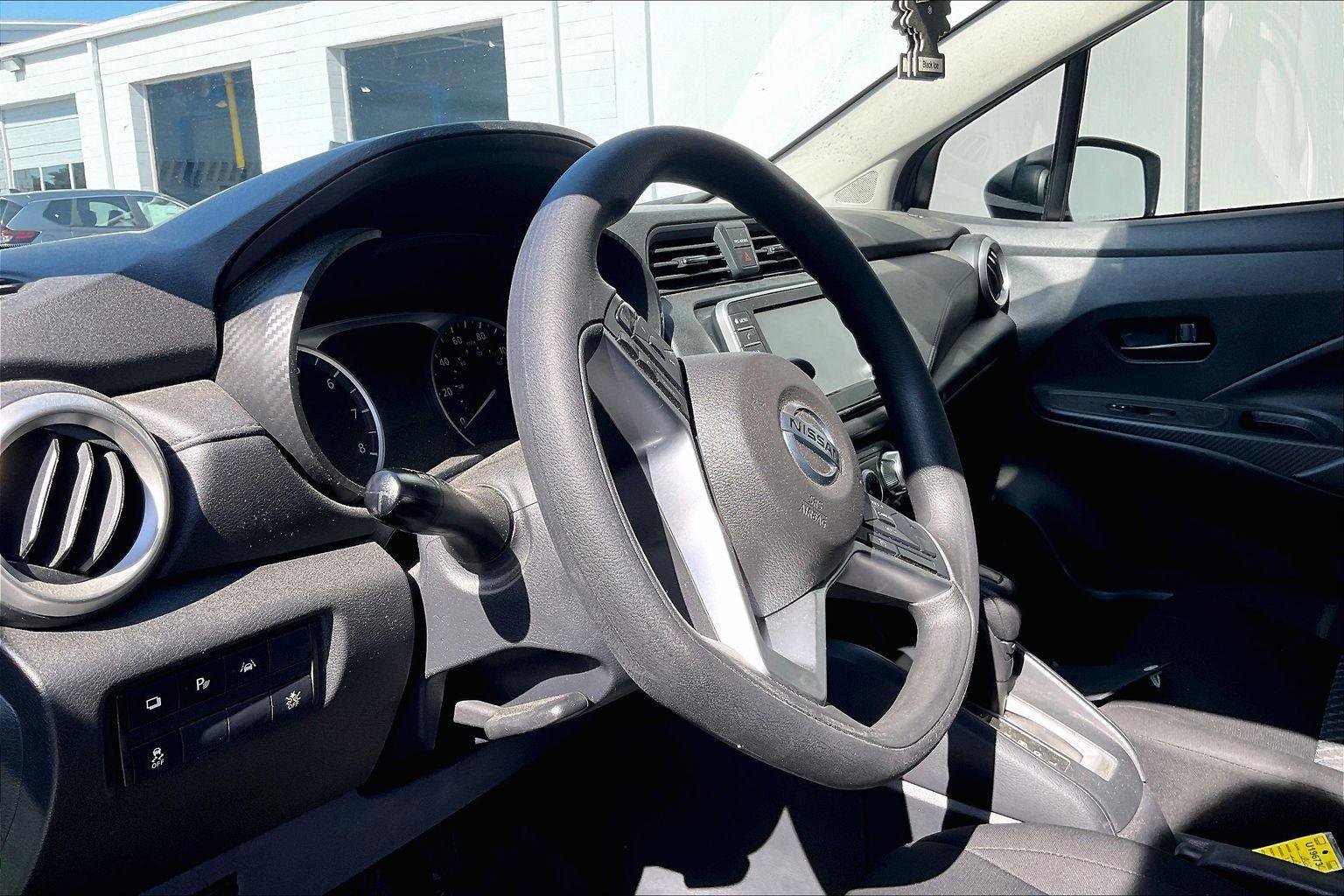Certified 2022 Nissan Versa S FWD image 6
