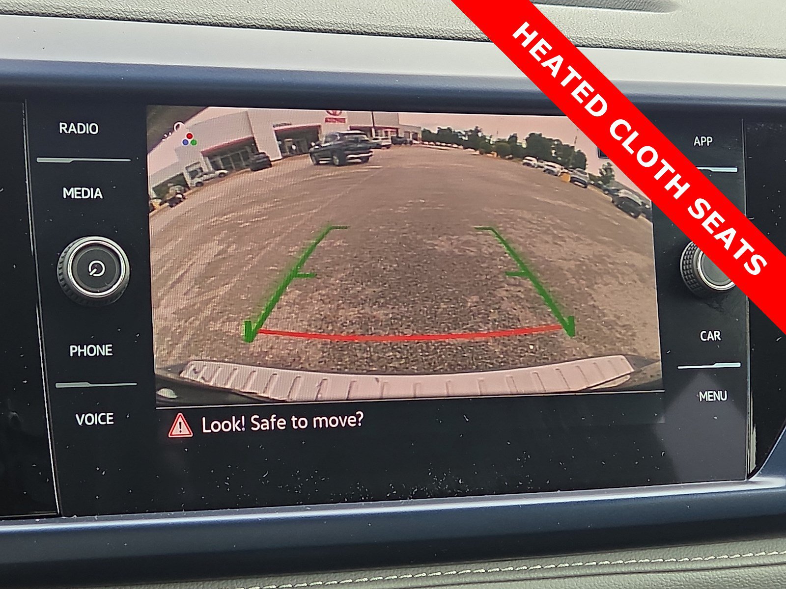 Used 2024 Volkswagen Taos SE FWD image 18