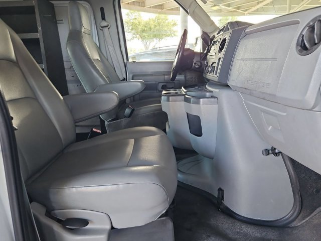 Used 2014 Ford E-250 and Econoline 250 w/ Power Group RWD image 24