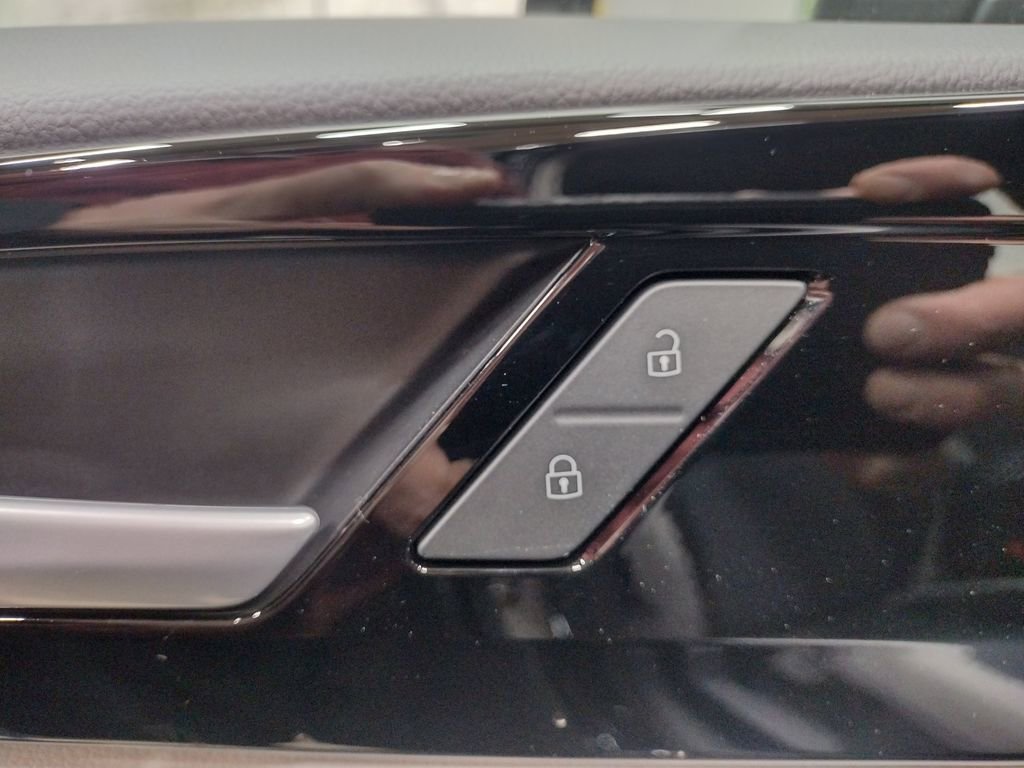 New 2026 Volkswagen Taos S image 19