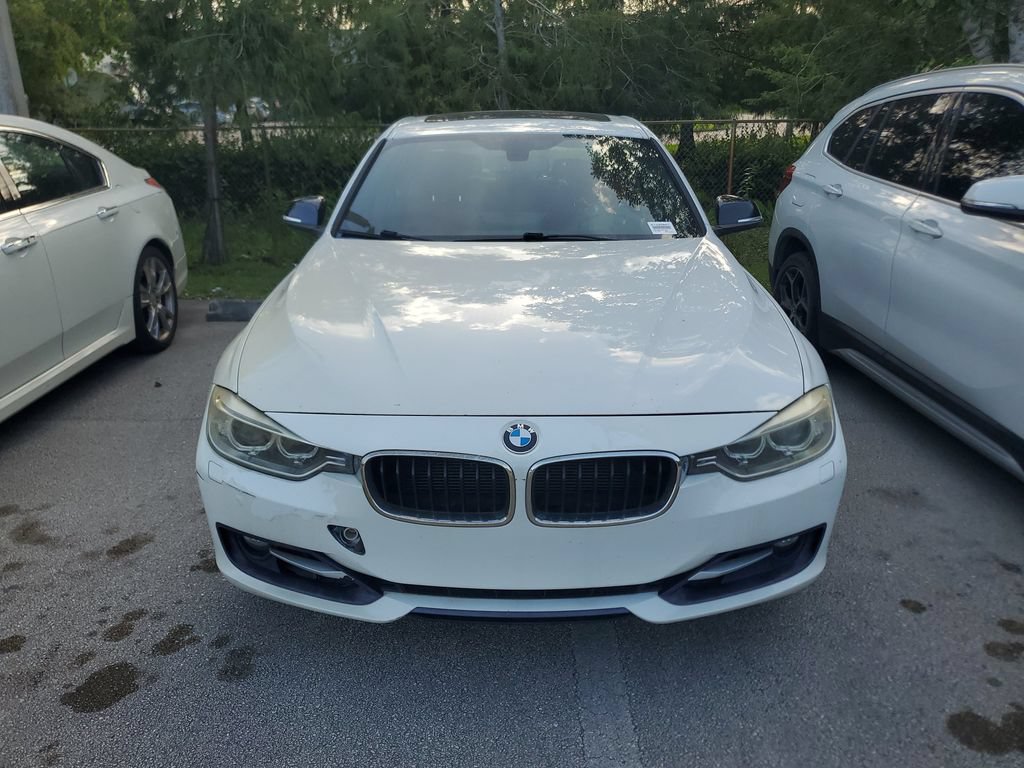 Used 2013 BMW 328i xDrive Sedan AWD/4WD image 2