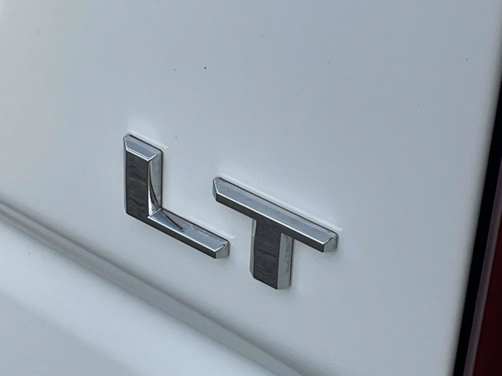 Certified 2019 Chevrolet Silverado 1500 LT w/ All-Star Edition AWD/4WD image 11