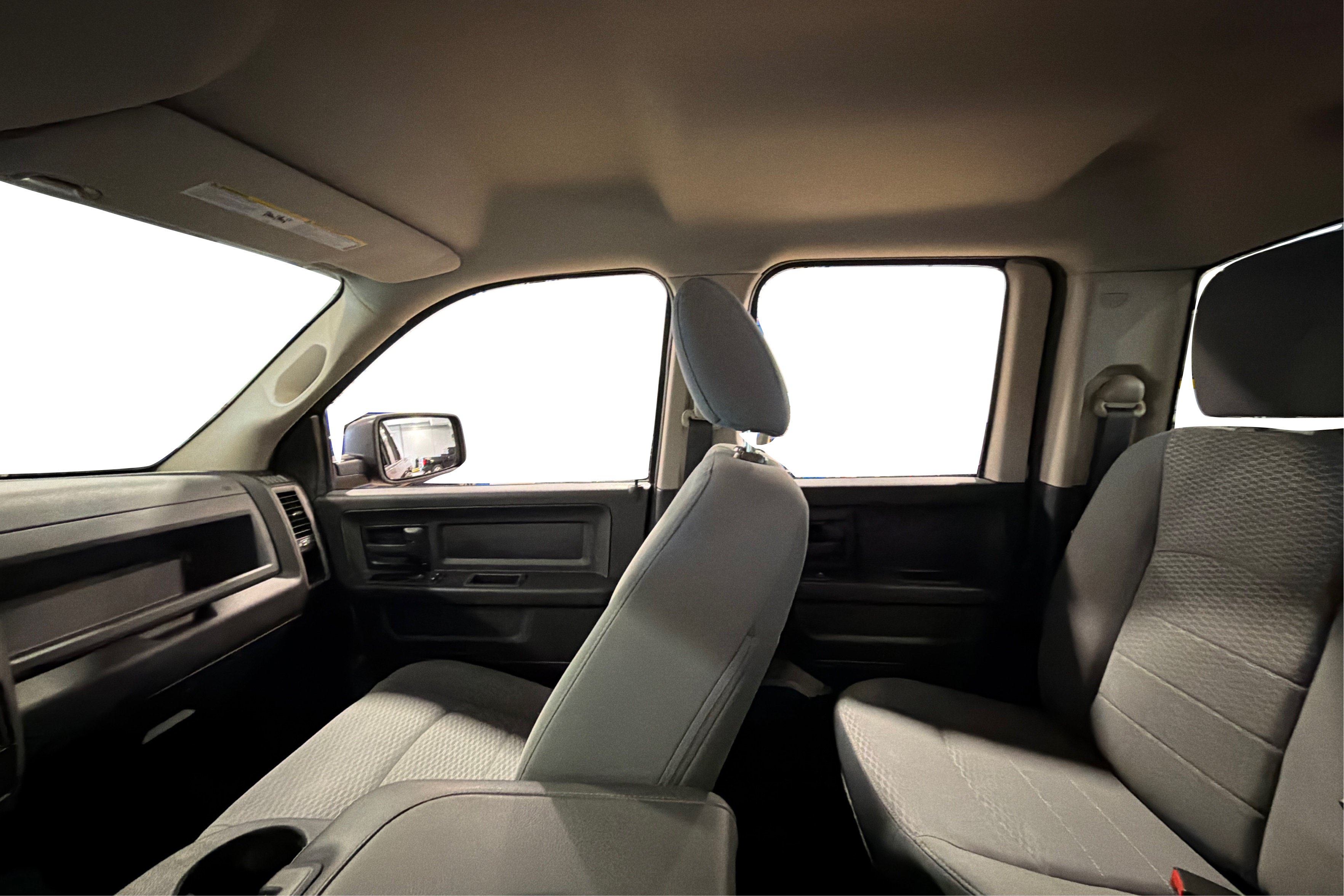 Used 2019 RAM 1500 Express AWD/4WD image 35