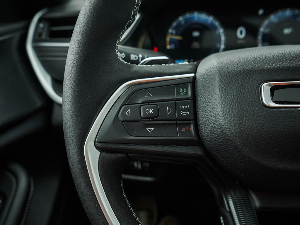 New 2025 Jeep Grand Cherokee Laredo X w/ Luxury Tech Group I image 20