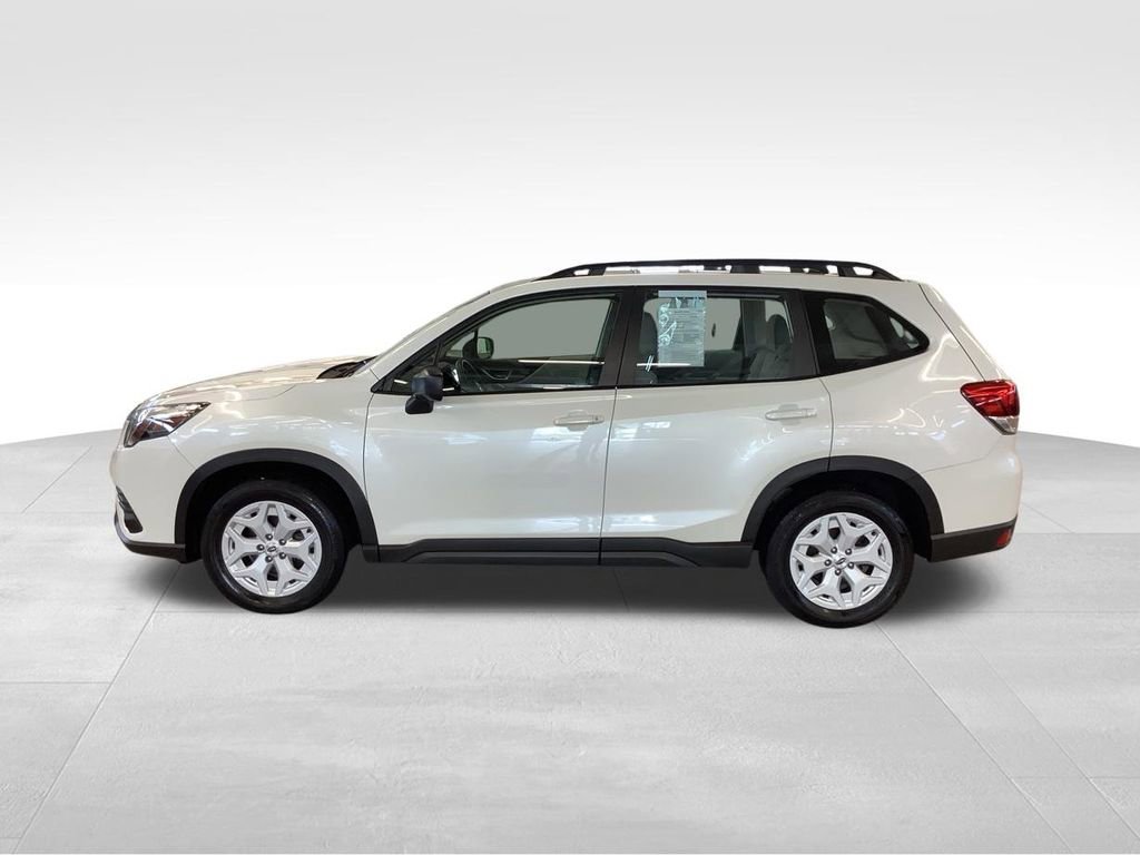 Used 2023 Subaru Forester AWD/4WD image 2