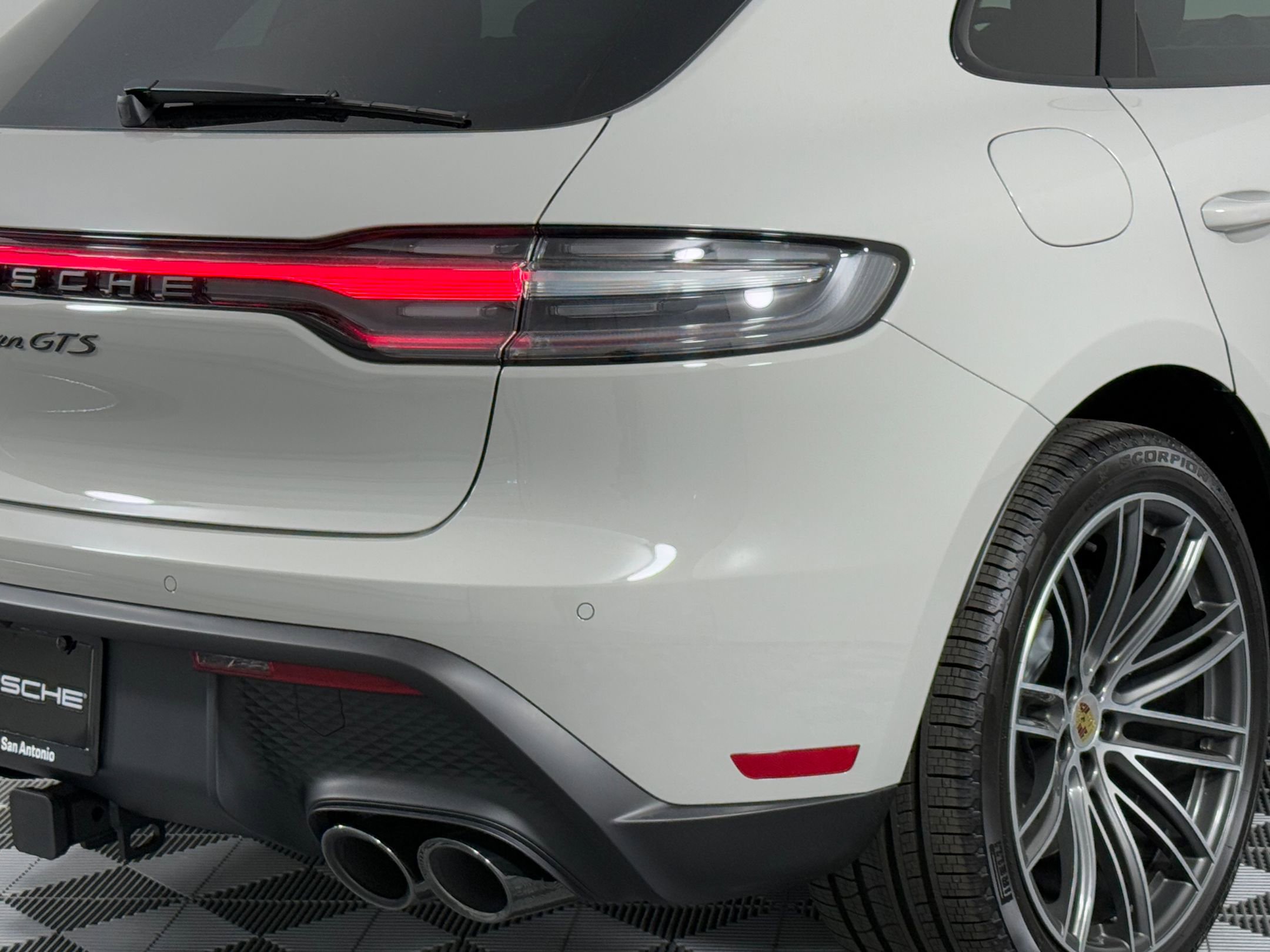 New 2026 Porsche Macan GTS AWD/4WD image 13