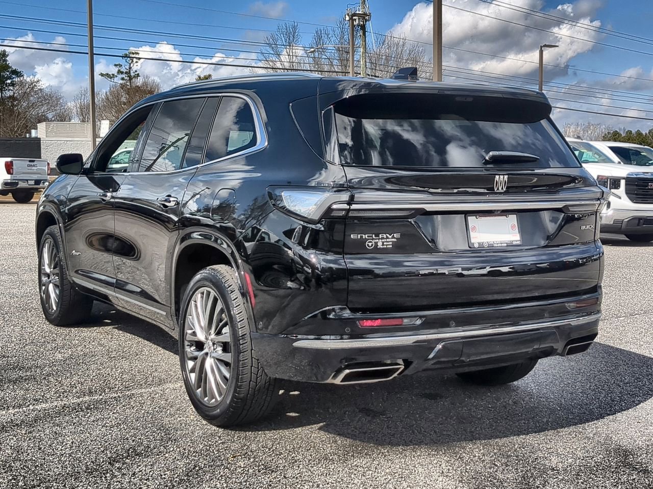 Used 2025 Buick Enclave Avenir w/ Super Cruise Package image 6