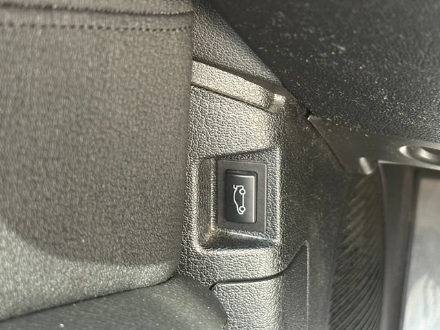Used 2015 BMW Z4 sDrive35i RWD image 32