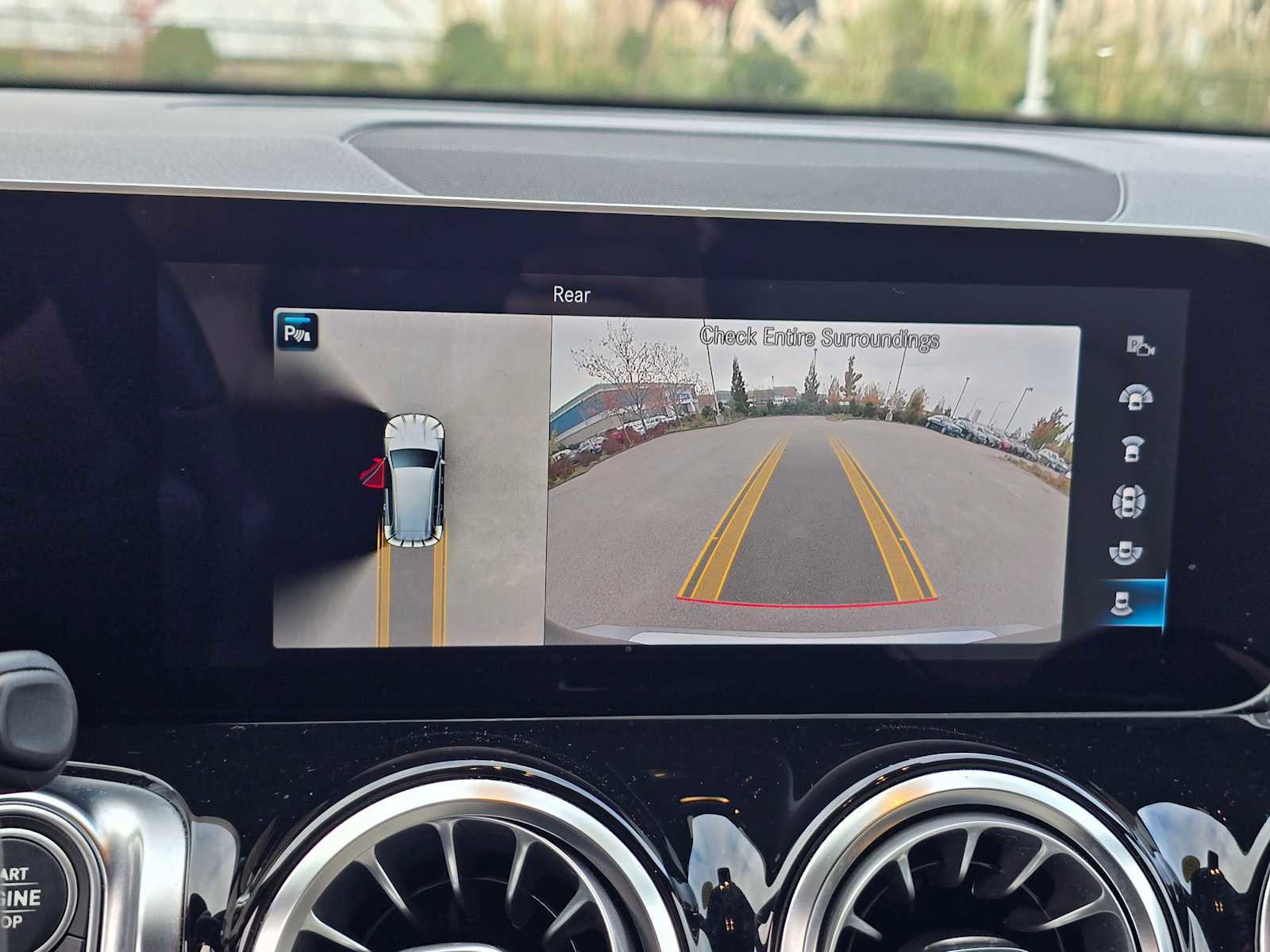 Used 2020 Mercedes-Benz GLB 250 4MATIC image 31