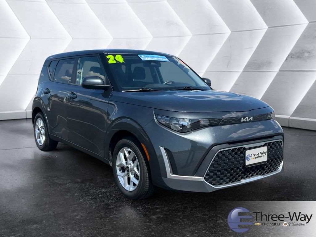 Used 2024 Kia Soul LX w/ Option Group 015 image 7