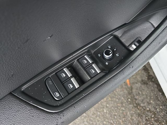 Used 2017 Audi A4 2.0T Premium Plus w/ Premium Plus Package image 28