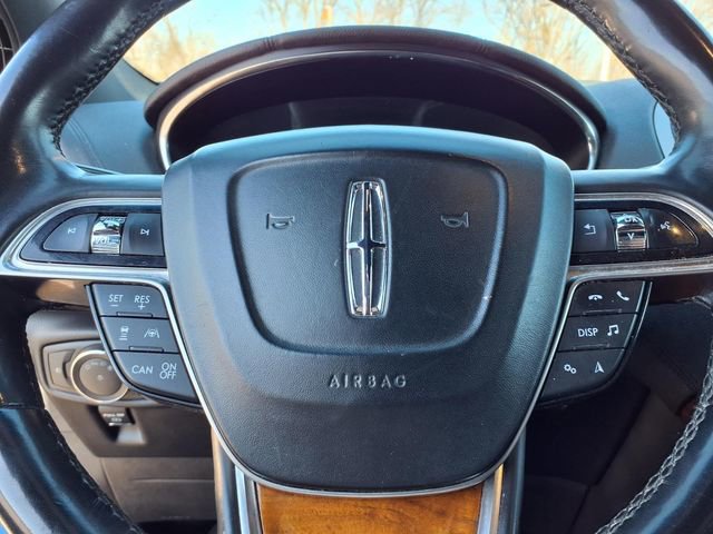 Used 2020 Lincoln Nautilus Reserve w/ Equipment Group 202A image 16