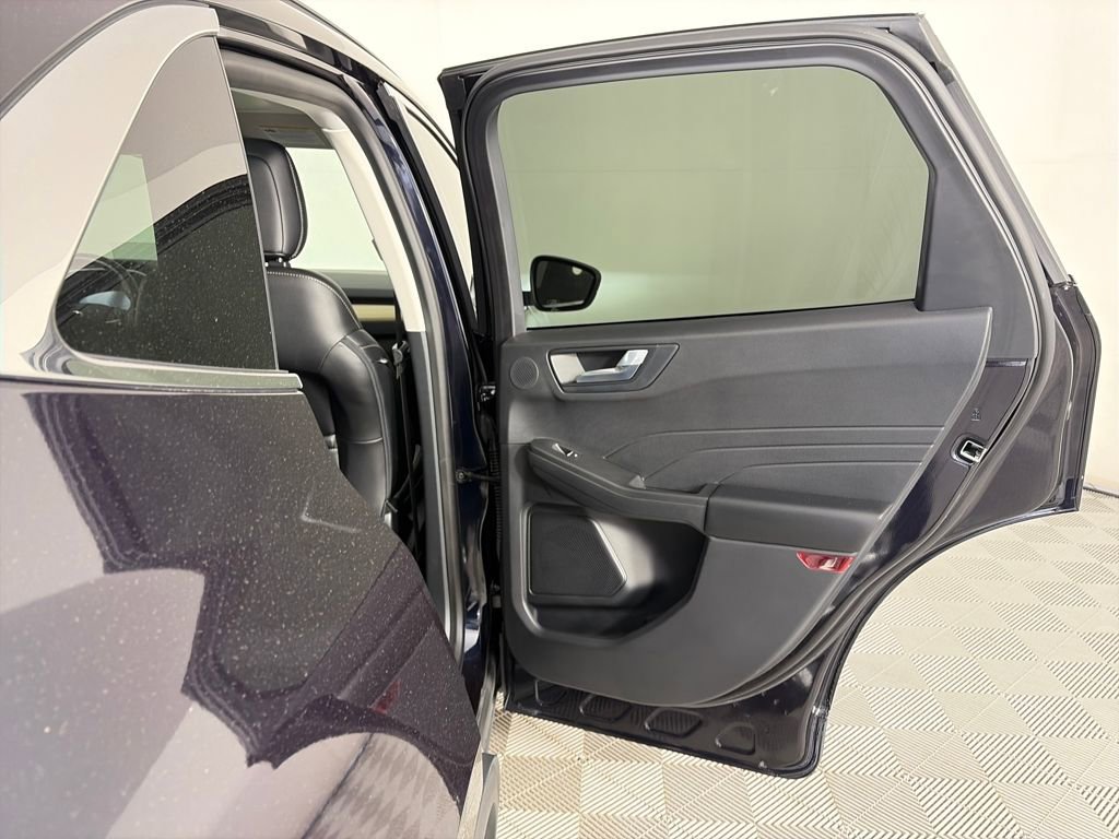 Certified 2021 Ford Escape Titanium w/ Titanium Elite Package image 28