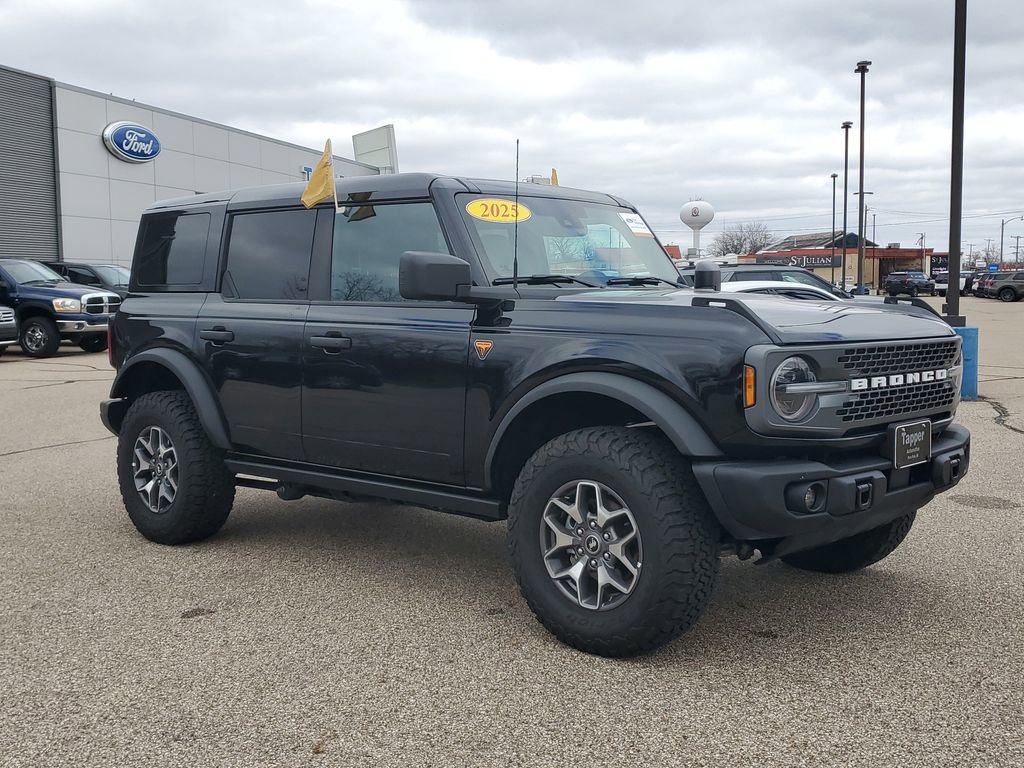 Certified 2025 Ford Bronco Badlands image 2