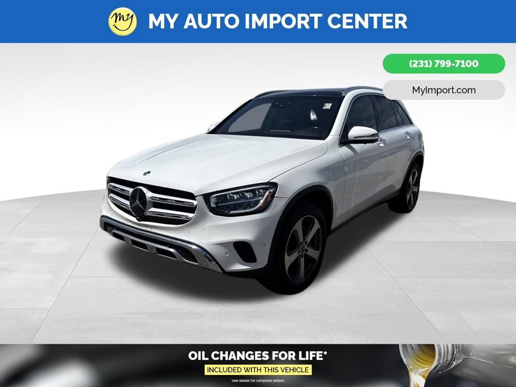 Used 2022 Mercedes-Benz GLC 300 4MATIC w/ Driver Assistance Package image 3