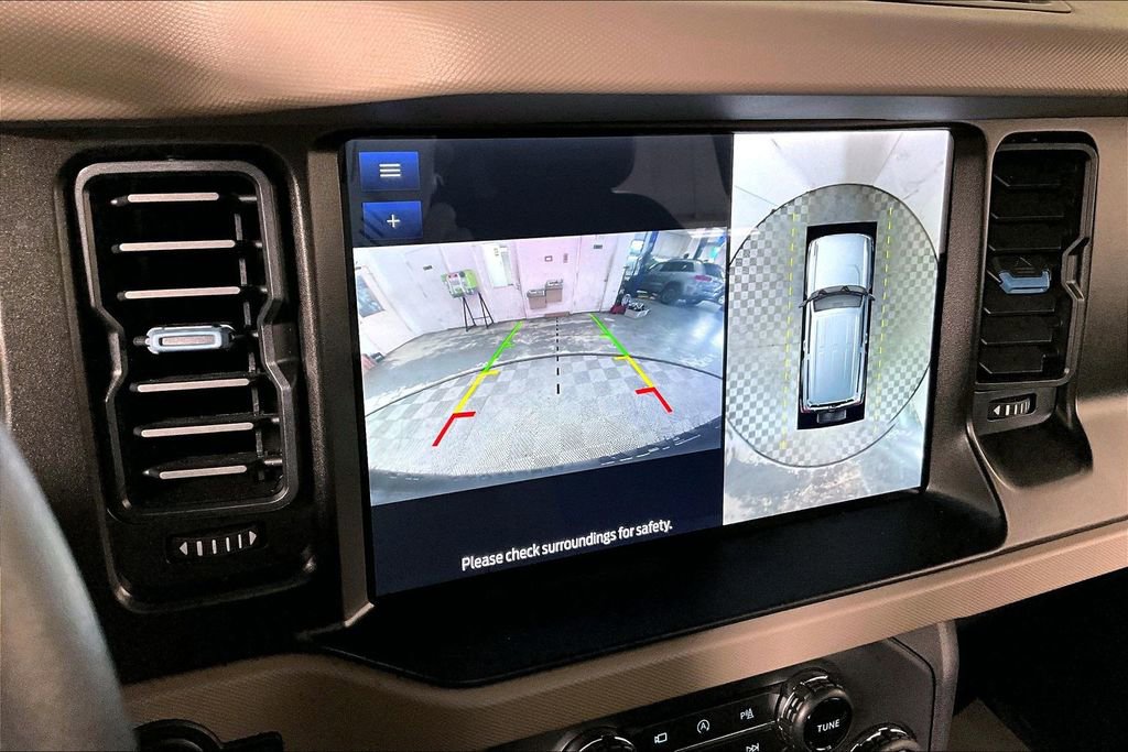 Used 2023 Ford Bronco Wildtrak image 21