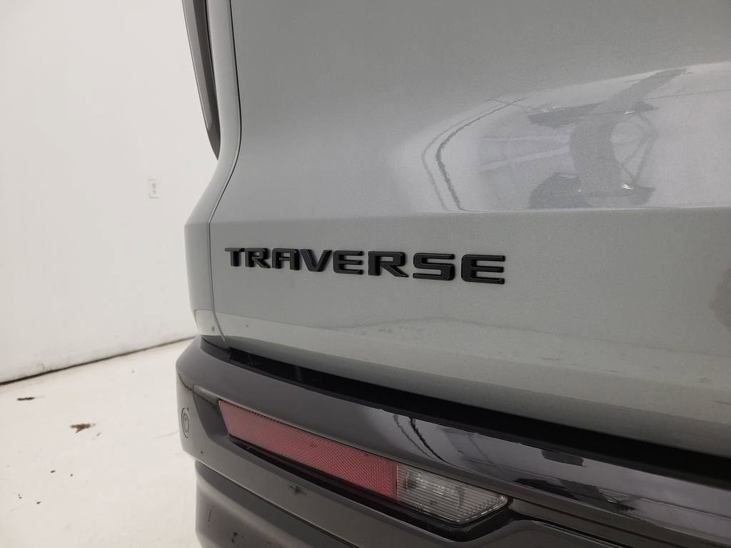 New 2026 Chevrolet Traverse RS w/ LPO, Floor Liner Package image 30