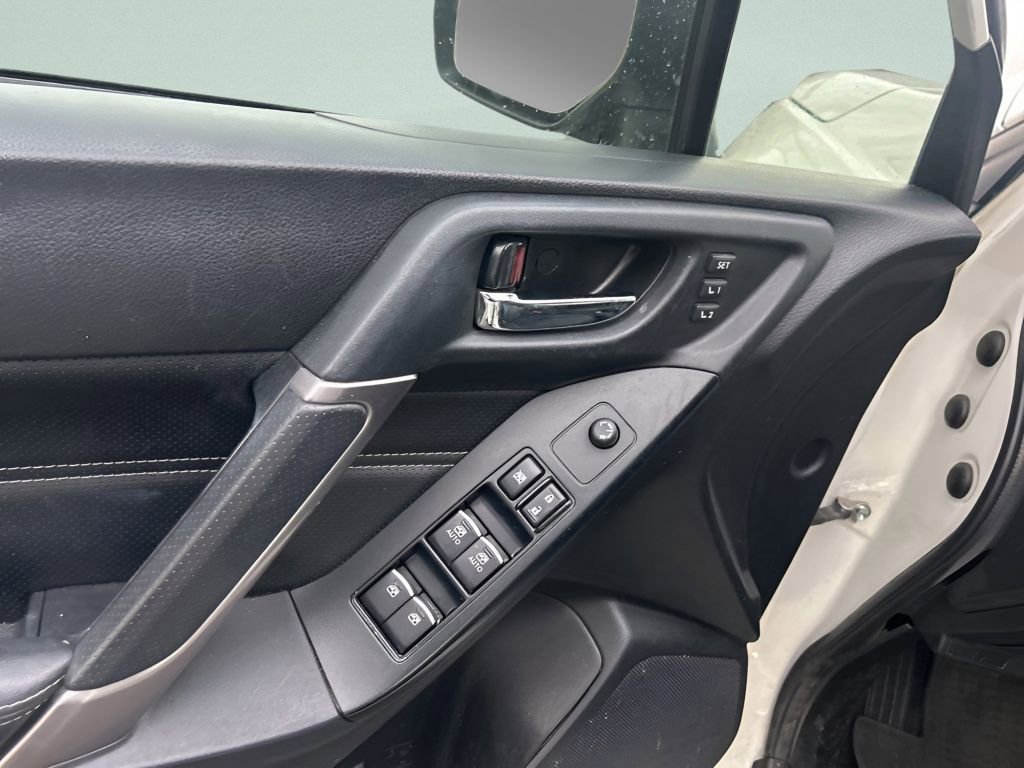 Used 2018 Subaru Forester 2.5i Touring w/ Popular Package #3B image 14
