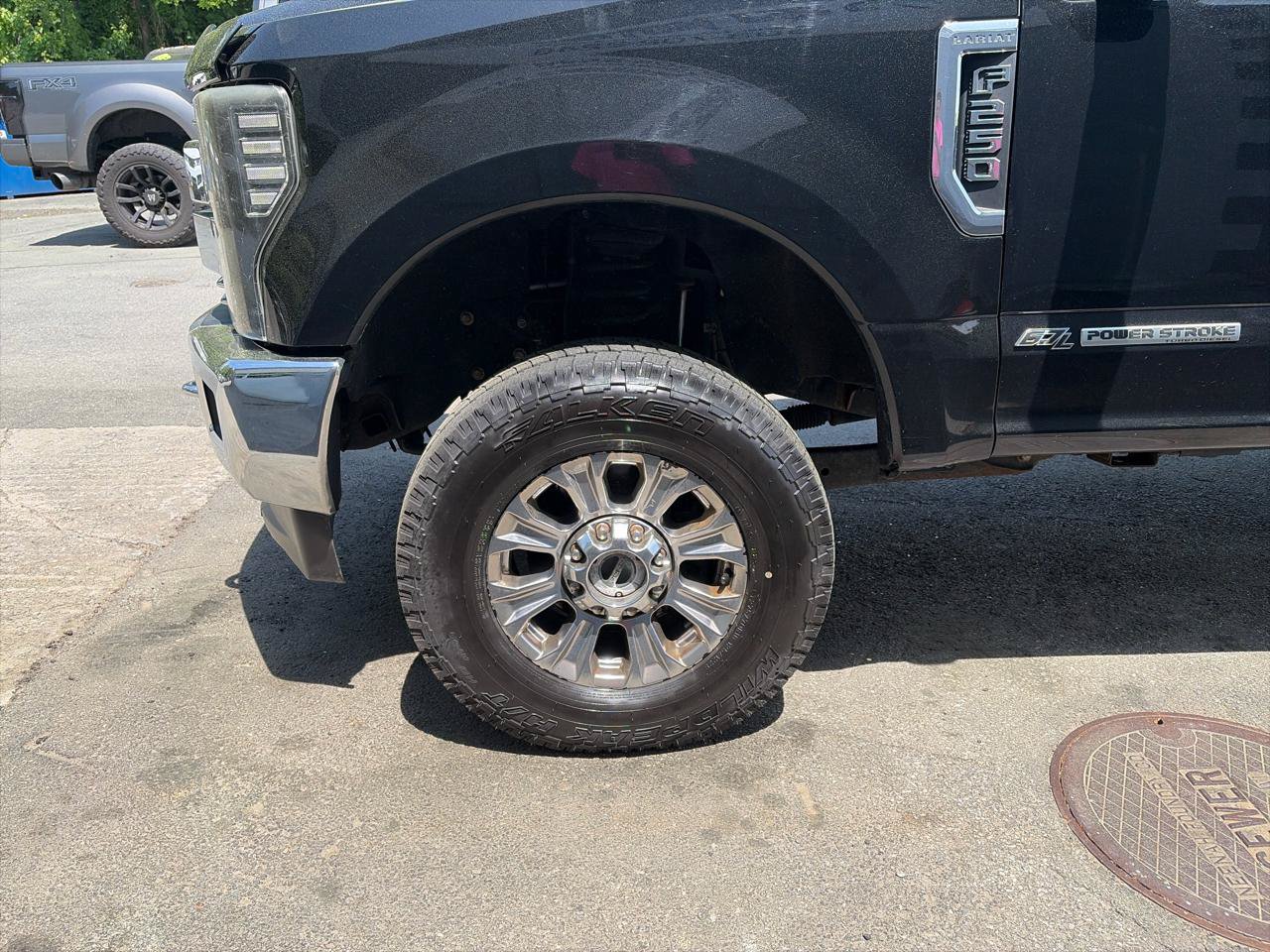 Used 2018 Ford F250 Lariat w/ Lariat Ultimate Package AWD/4WD image 16