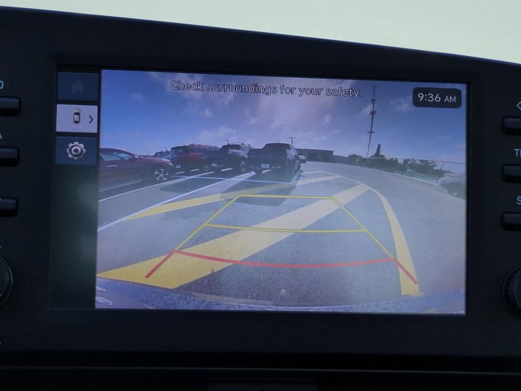 Certified 2025 Hyundai Elantra Sport w/ Cargo Package image 13