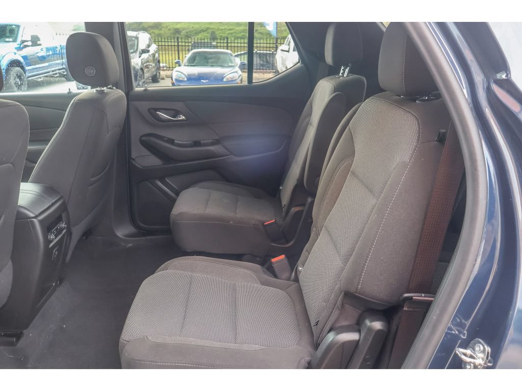 Used 2023 Chevrolet Traverse LT AWD/4WD image 19