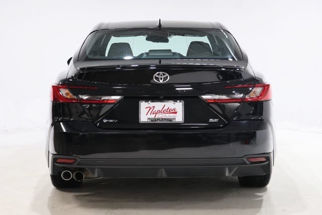 Used 2025 Toyota Camry SE FWD image 7