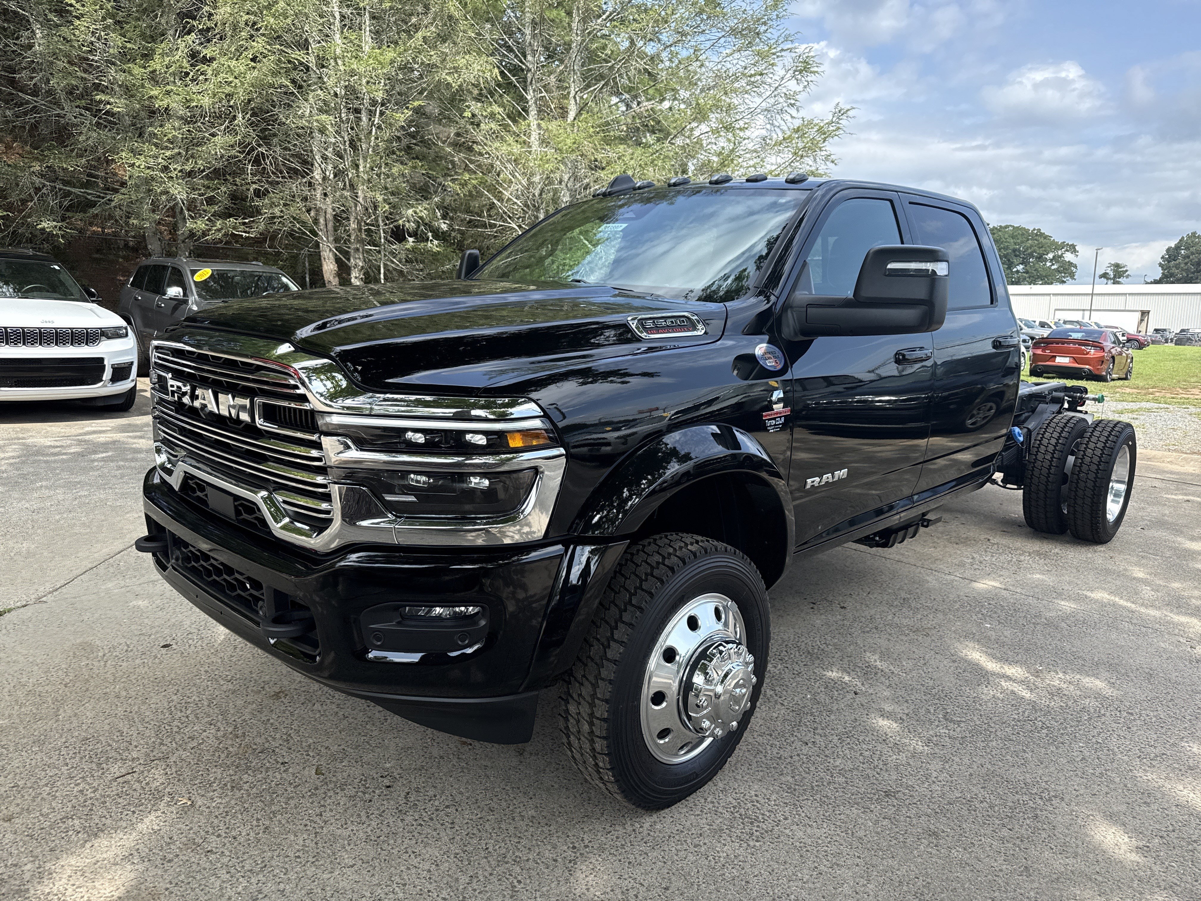 New 2026 RAM 5500 4x4 Crew Cab w/ Laramie Trim Package image 3