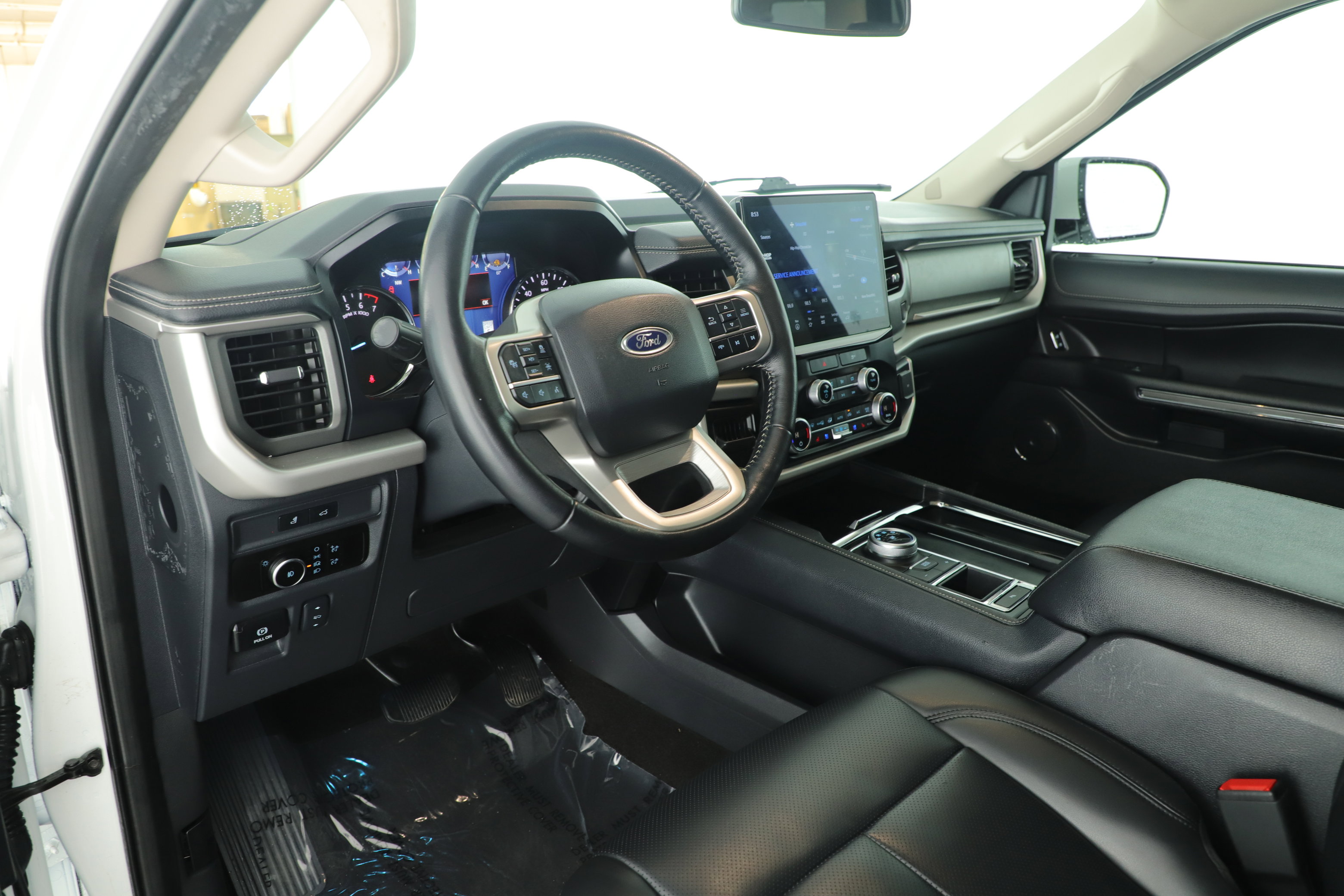 Used 2023 Ford Expedition Max XLT image 19